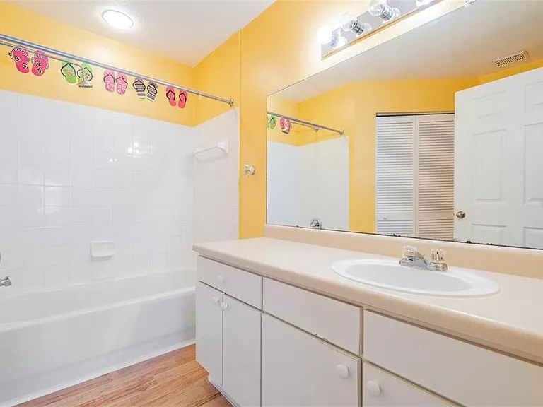 9156 Lake Chase Island Way #9156 — Photo 12