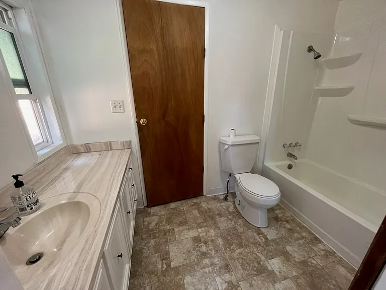 2990 Mount Union Ave — Photo 4