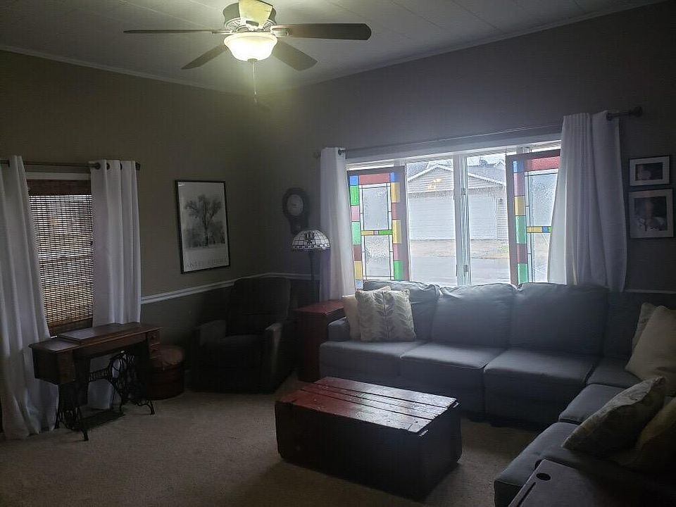 2nd image of 304 E Vine St