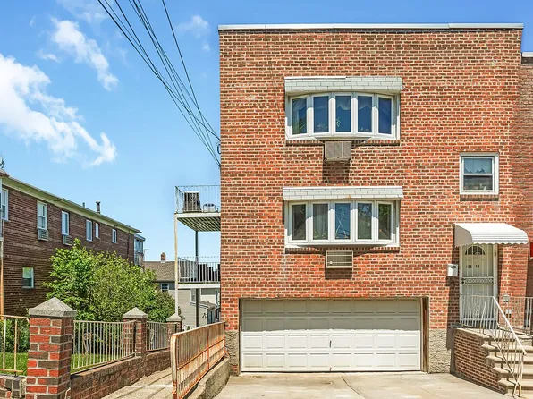 126-09 5th Ave, College Point, NY 11356
