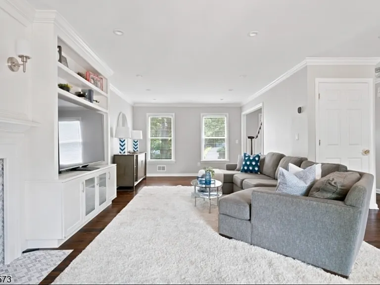169 Broad St — Photo 9