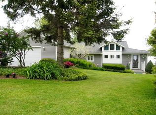 8290 Graves Point Rd, Wolcott, NY 14590