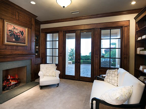 5th image of 3219 Cliff Dr