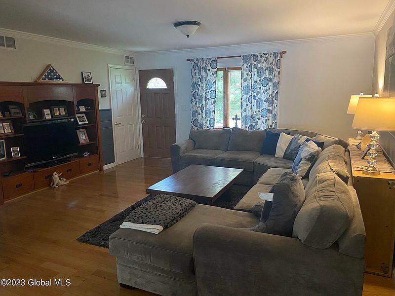 4th image of 14 Laurendale Street