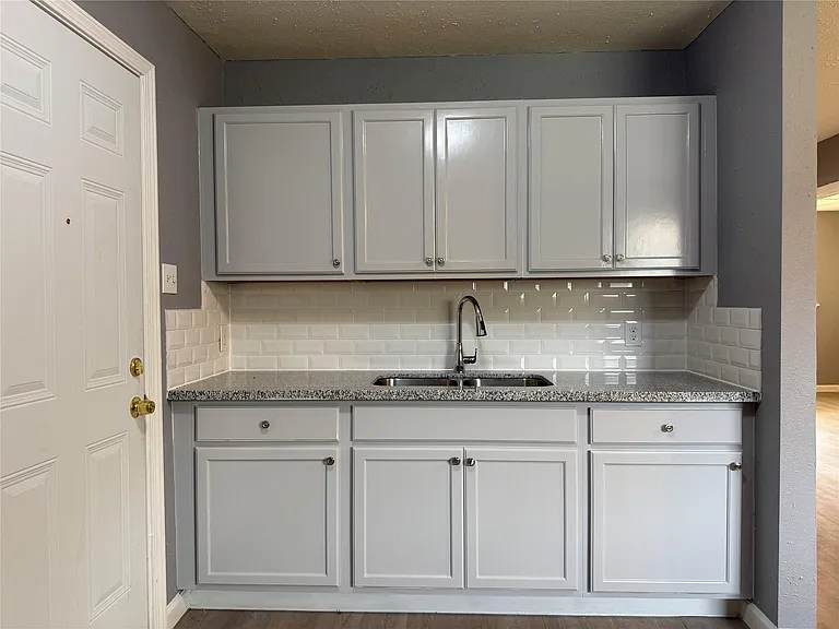 8010 Roswell St #3 — Photo 6