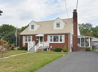 2710 Verona Ave, Linden, NJ 07036