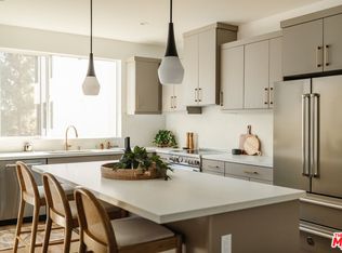 3831 N Riley Ln, Los Angeles, CA 90065