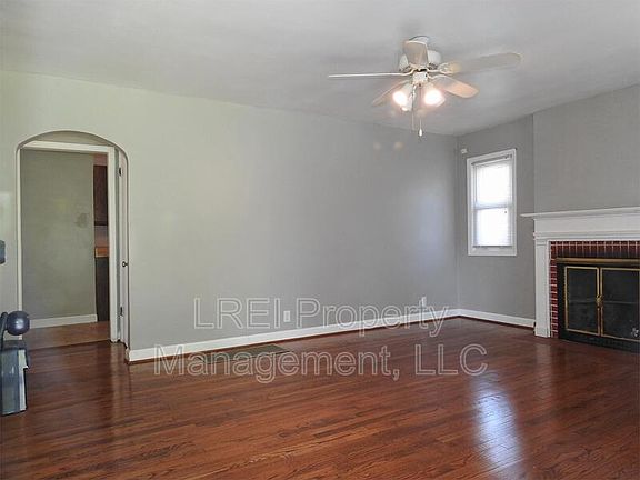 5th image of 12015 Donohue Ave