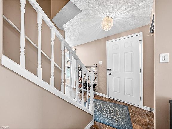 2nd image of 25 Briarlea Rd