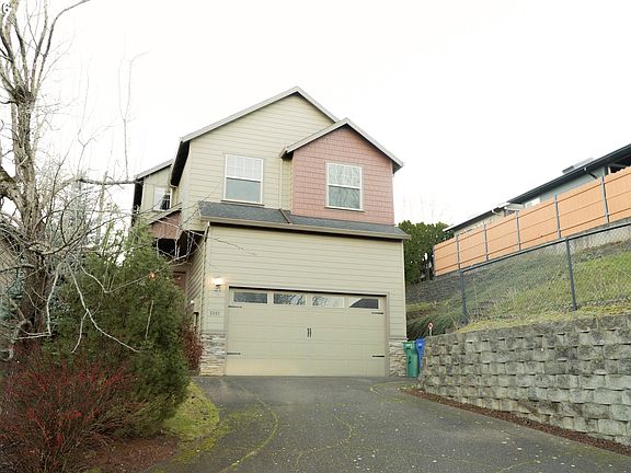 2nd image of 2092 SW Thomas Pl