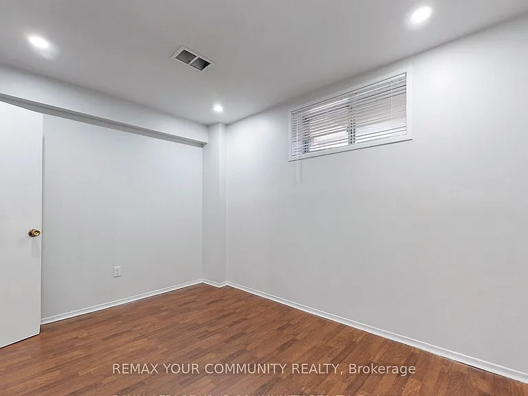 41 Shropshire Dr #BASEMENT — Photo 16