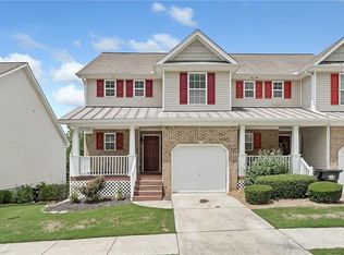 564 Fox Creek Xing, Woodstock, GA
