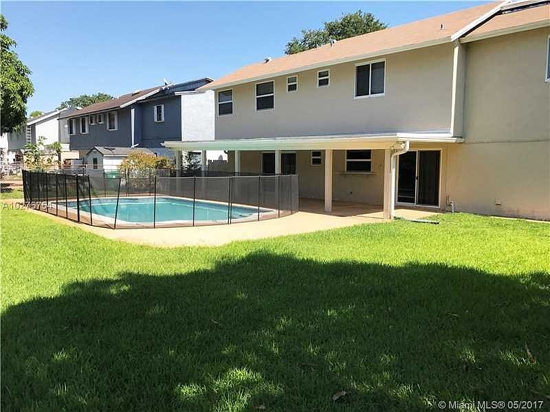1st image of 10147 SW 53rd Ct
