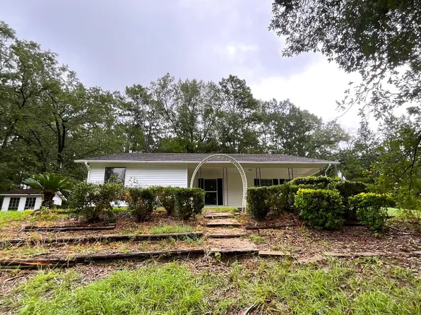149 Lakeshore Dr, Leesville, LA 71446