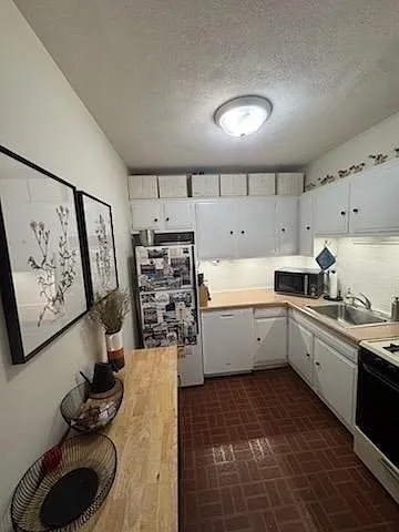 30 Holyoke St #2 — Photo 4