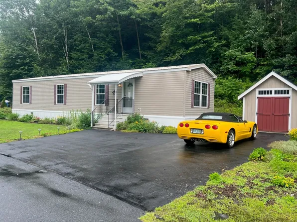 16 Maxfield Lane, Hartland, VT 05052