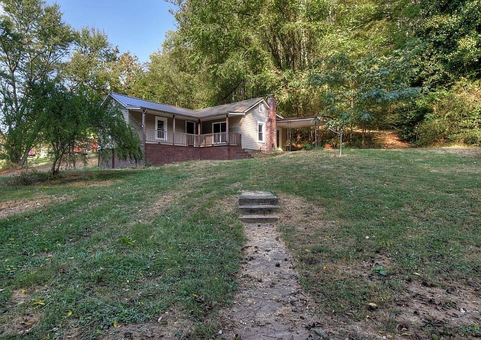 1st image of 2075 Freeman Dr