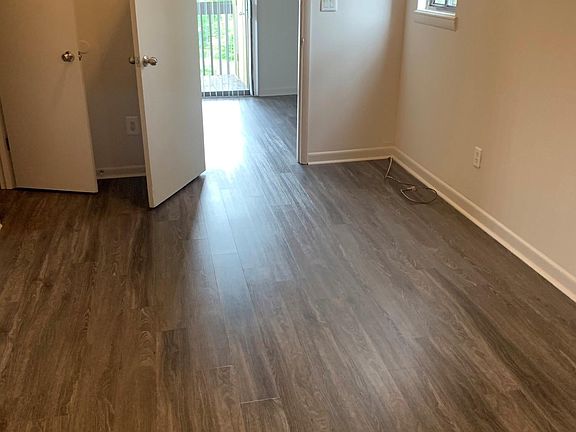 2nd image of 401 Woodland Ave