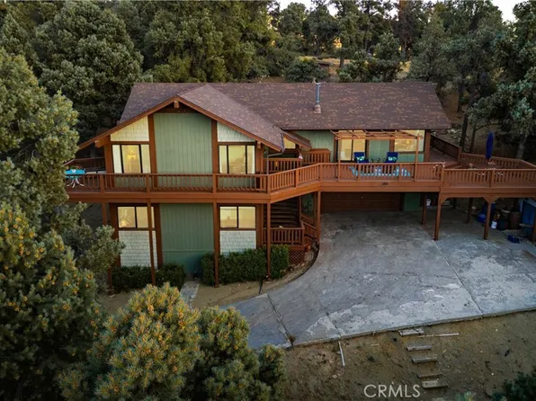 1105 Viewpoint Ct, Frazier Park, CA 93225