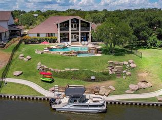 237 Lazy Oaks Ln, Kingsland, TX 78639