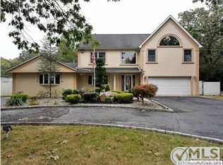 645 Marlboro Rd, Old Bridge, NJ 08857