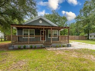 145 Jordan Rd, Rose Hill Acres, TX 77657