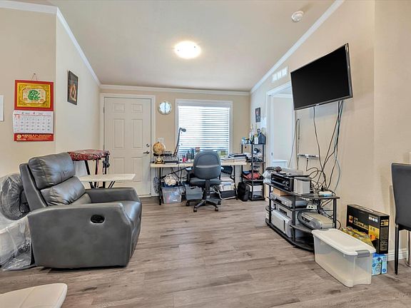 5th image of 540 Bonita Ave Space 201
