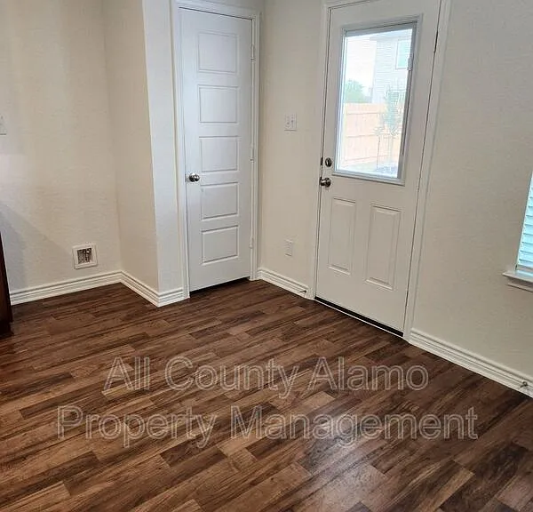 9310 Platte Pl — Photo 16