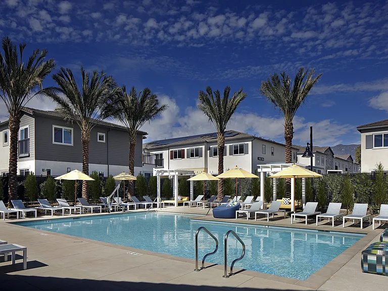 Serena Village Luxury Townhomes — Photo 6