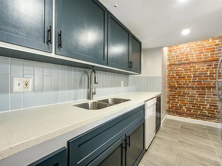 213 Tremont St #2 — Photo 8