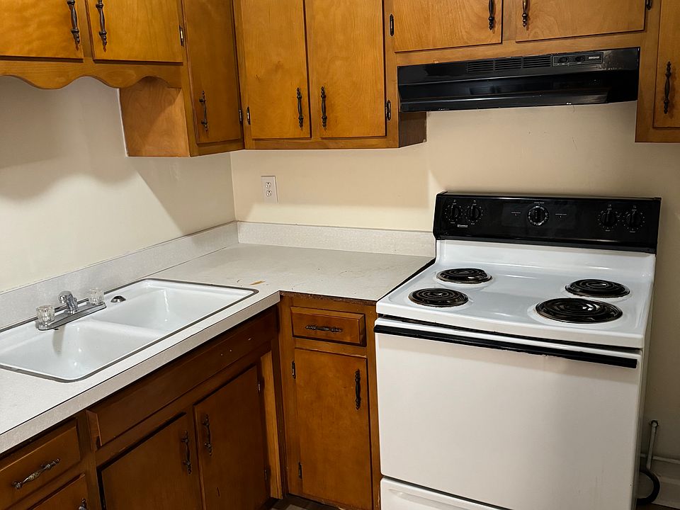2nd image of 316 Highland Ave #5