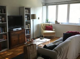 7202 Oak Ave APT 3SW, River Forest, IL