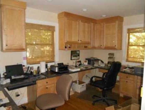 office with built-ins