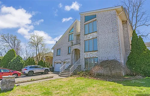 98 Miller St #1 Photo 1