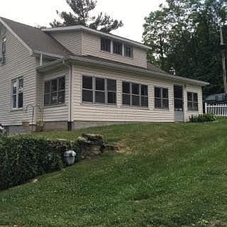 2nd image of 10120 3rd St SE