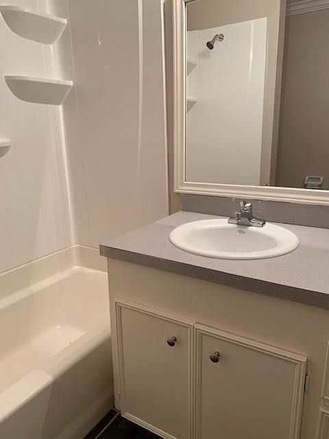 1st image of 4036 Bellefontaine St #4