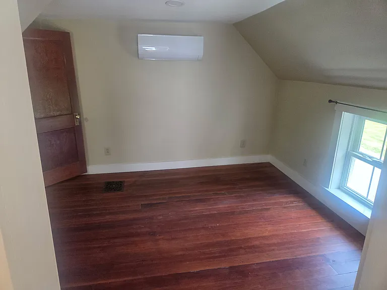 79 Beaver Meadow Rd — Photo 2