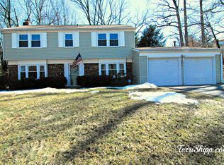 8905 Royal Ridge Ln, Laurel, MD 20708
