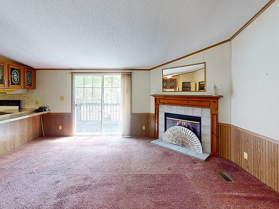 4th image of 39 Kingdom Hall Dr