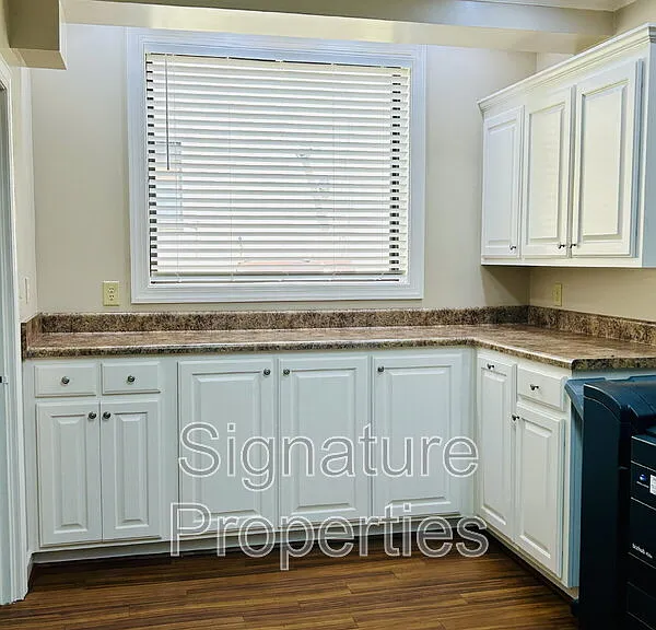 1821 Seymour Dr — Photo 10
