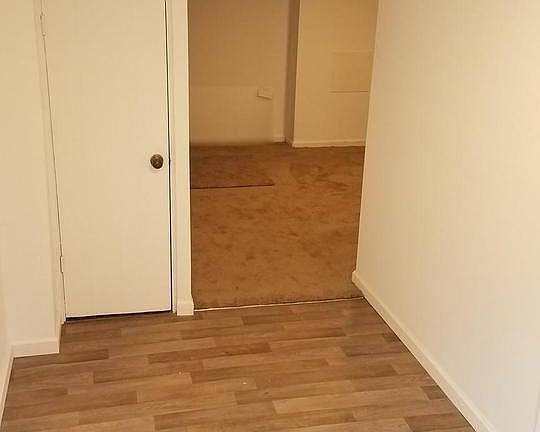 2nd image of 2005 Columbine Ln