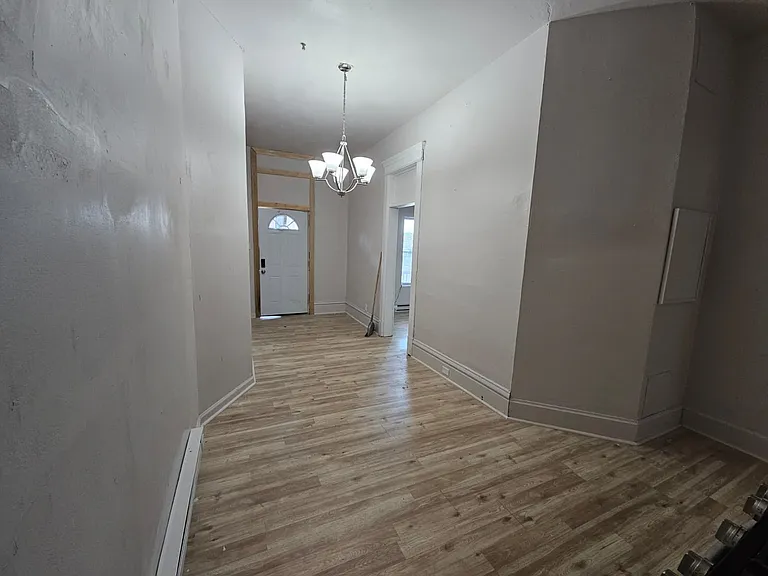 306 N 6th St #A — Photo 3