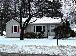 905 Harrison St, Black River Falls, WI 54615