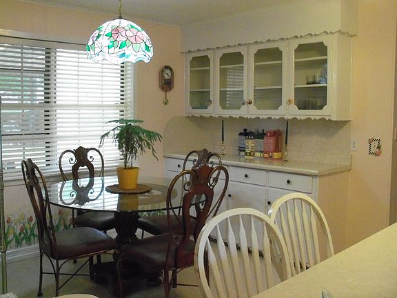Breakfast nook