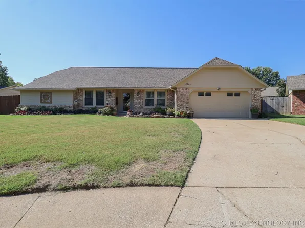 10708 S 88th East Cir, Tulsa, OK 74133