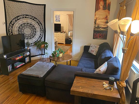 5th image of 215 Ringgold St Floor 1