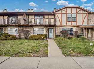 932 Maces Grove Rd, O'Fallon, IL 62269