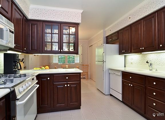 4th image of 1427 Blackthorn Dr