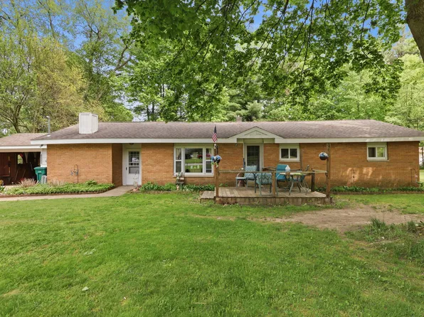 2205 S Broadway Rd, Hastings, MI 49058