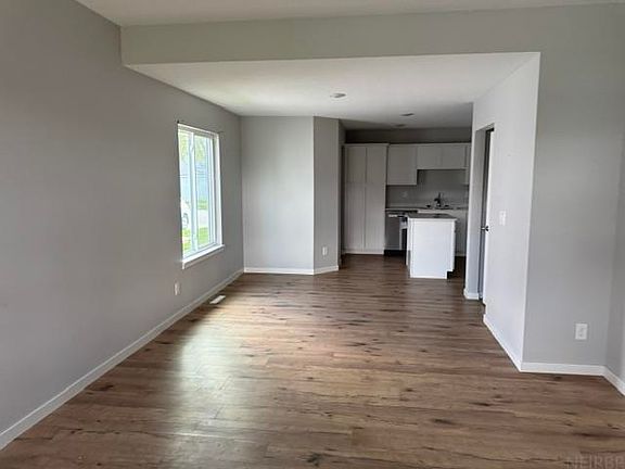 3rd image of 109 Coral Dr